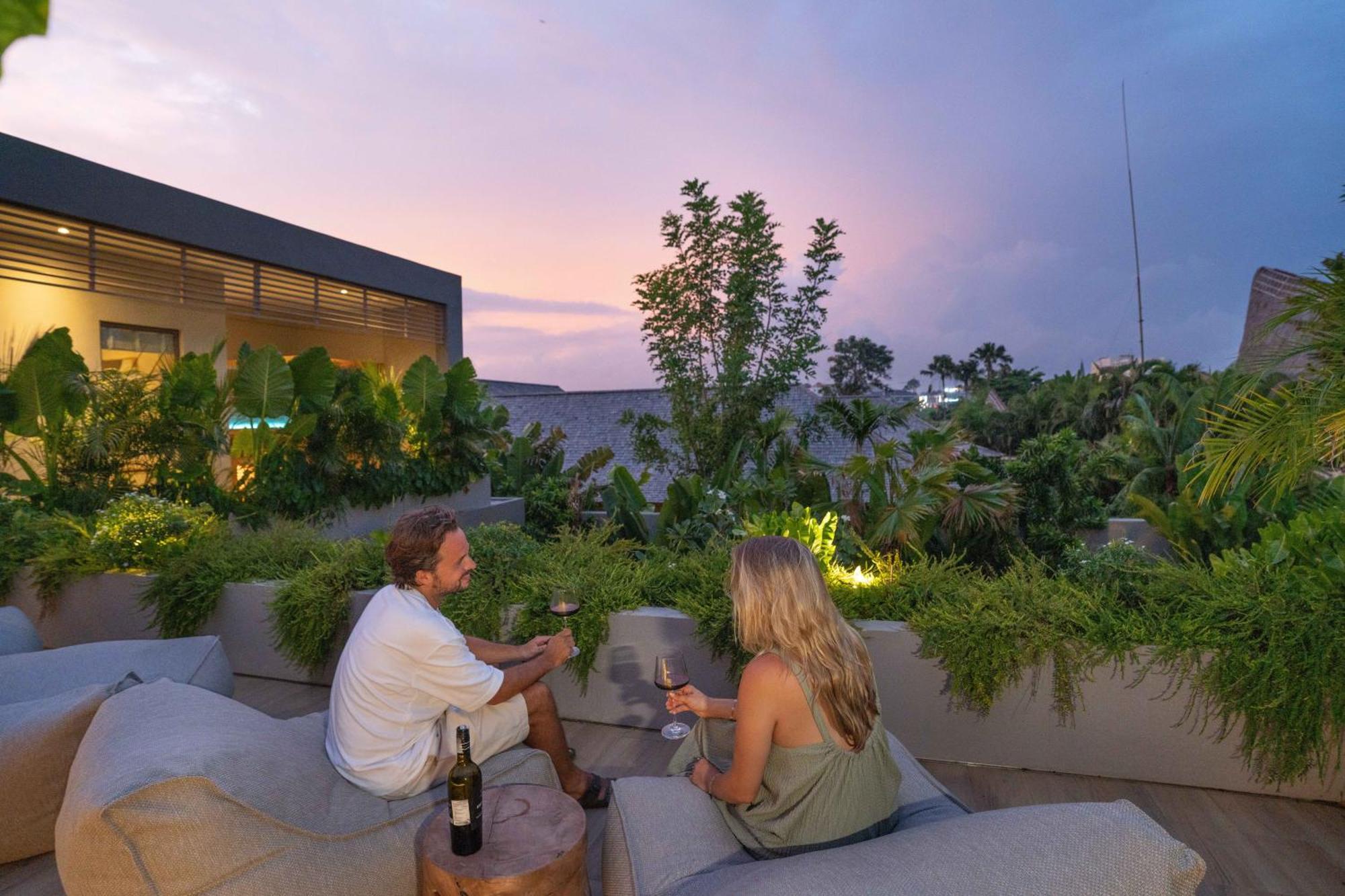 Sin Nombre Bali - Sauna, Ice Bath & Roof Terrace Canggu Buitenkant foto